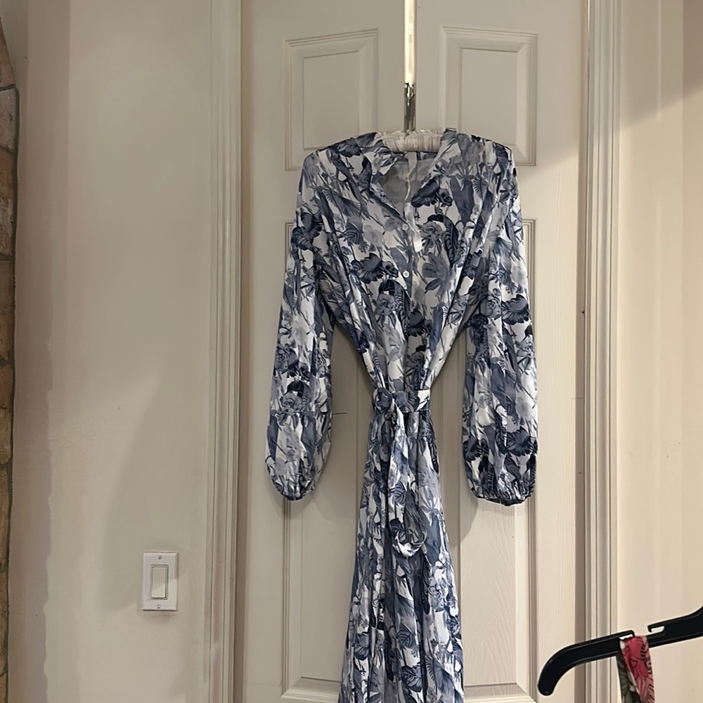 Tropical print blue and white dress with belt
